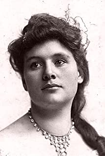 Edith Helena