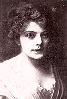 Lillian Worth